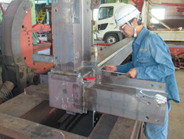 塚本鍛冶工業　組立